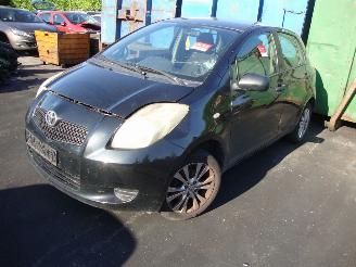 Toyota Yaris  picture 1