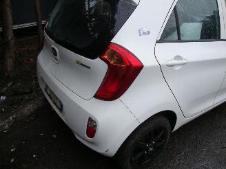Kia Picanto  picture 5