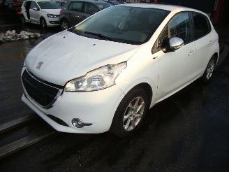Vrakbiler auto Peugeot 208  2013/1