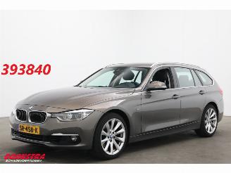 krockskadad bil auto BMW 3-serie Touring 330i Luxury Edition LED Leder Clima Cruise SHZ 2018/5