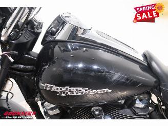 Harley-Davidson  FLHX Street Glide LED Cruise picture 11