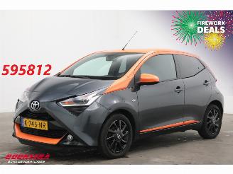 Schadeauto Toyota Aygo 1.0 VVT-i JBL Clima Cruise Camera 34.741 km! 2021/1