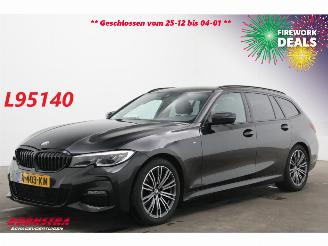 krockskadad bil auto BMW 3-serie Touring 318i M-Sport LED Leder Navi Clima Cruise Camera SHZ 2021/11