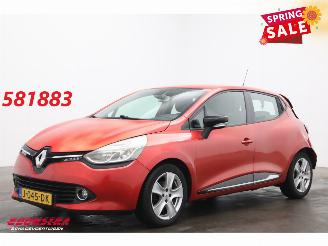 krockskadad bil auto Renault Clio 0.9 TCe Life Navi Airco Cruise PDC 85.827 km! 2013/11