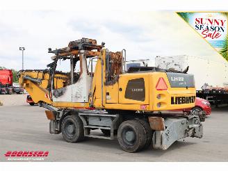 Liebherr  LH22M Overslagkraan BY 2015 picture 4