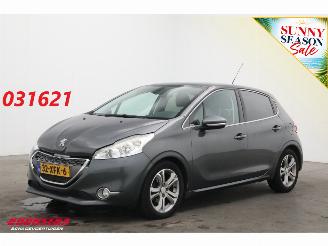 Voiture accidenté Peugeot 208 1.6 VTi Allure 5-drs Navi Cruise Bluetooth PDC LMV 2012/5