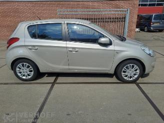 Hyundai I-20 i20, Hatchback, 2008 / 2015 1.2i 16V picture 2