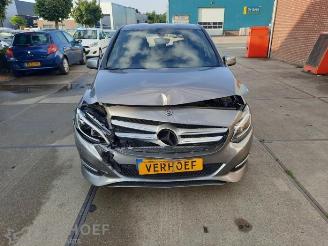 rozbiórka samochody osobowe Mercedes B-klasse B (W246/W242), Hatchback, 2011 / 2018 1.6 B-180 BlueEFFICIENCY Turbo 16V 2018/7