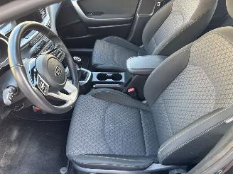 Kia Cee d  picture 10