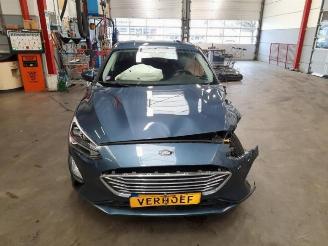 Vrakbiler auto Ford Focus Focus 4, Hatchback, 2018 / 2025 1.5 EcoBoost 12V 150 2019/4