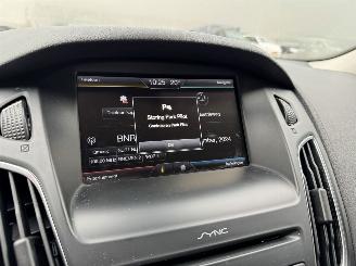 Ford Focus HB 1.0 EcoBoost Titanium Edition picture 25