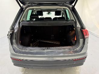 Volkswagen Tiguan 1.4 TSI Comf.Business Pano picture 40
