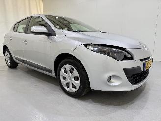 Schadeauto Renault Mégane HB 1.5 dCi FAP Dynamique 2011/11