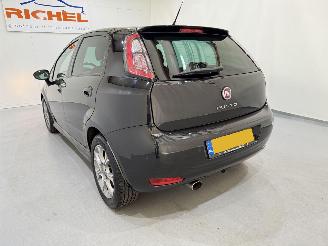 Fiat Punto 0.9 TwinAir Turbo 100 Lounge picture 5