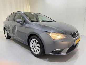 skadebil auto Seat Leon ST 1.6 TDI Style Business 2015/6
