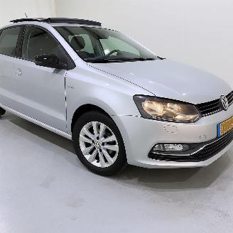 Vaurioauto  passenger cars Volkswagen Polo HB 1.2 Trend Edition Pano/Airco 2012/7