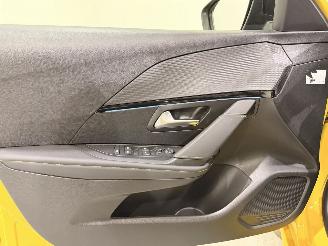 Peugeot 208 1.2 GT 130 Automaat picture 34