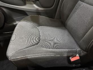 Renault Clio Estate 0.9 TCe Night&Day 66kw Bjr.2014 picture 44