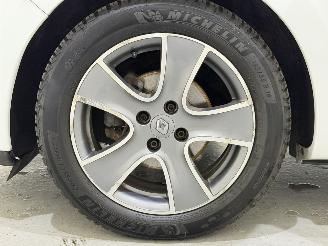 Renault Clio Estate 0.9 TCe Night&Day 66kw Bjr.2014 picture 42