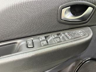 Renault Clio Estate 0.9 TCw BOSE Navi/Clima picture 41