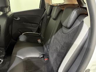 Renault Clio Estate 0.9 TCw BOSE Navi/Clima picture 30
