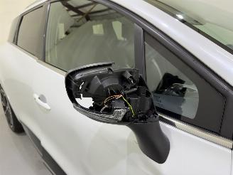 Renault Clio Estate 0.9 TCw BOSE Navi/Clima picture 20