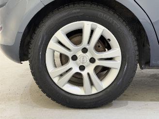 Opel Corsa HB 1.4-16V Enjoy NAP picture 28