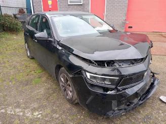 Damaged car Opel Astra Astra L (F3/FB/FM/FP), Hatchback 5-drs, 2021 1.2 Turbo 110 12V 2023/10