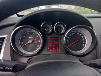 Opel Astra Astra J Sports Tourer (PD8/PE8/PF8), Combi, 2010 / 2015 1.7 CDTi 16V picture 28