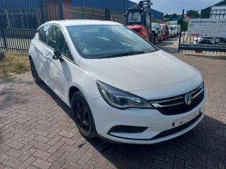 Auto da rottamare Opel Astra Astra K, Hatchback 5-drs, 2015 / 2022 1.0 SIDI Turbo 12V 2016/6