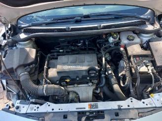 Opel Astra Astra J Sports Tourer (PD8/PE8/PF8), Combi, 2010 / 2015 1.4 Turbo 16V picture 9