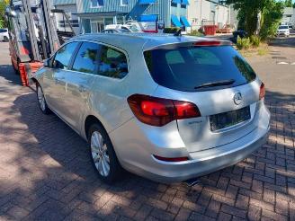 Opel Astra Astra J Sports Tourer (PD8/PE8/PF8), Combi, 2010 / 2015 1.4 Turbo 16V picture 5