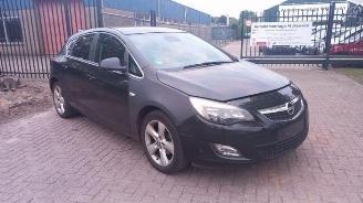 Uttjänta bilar auto Opel Astra Astra J (PC6/PD6/PE6/PF6), Hatchback 5-drs, 2009 / 2015 1.4 Turbo 16V 2012/3