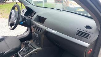 Opel Astra Astra H SW (L35), Combi, 2004 / 2010 1.9 CDTi 120 picture 10