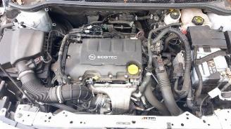 Opel Astra Astra J (PC6/PD6/PE6/PF6), Hatchback 5-drs, 2009 / 2015 1.4 Turbo 16V ecoFLEX 120 picture 12