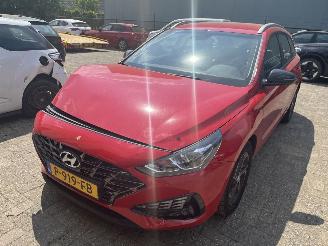 krockskadad bil auto Hyundai I-30 Wagon 1.0 T-GDI MHEV  Comfort 2022/3