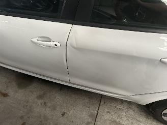 Peugeot 208 1.2 VTI  Active picture 6