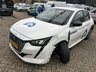 Uttjänta bilar auto Peugeot e-208 50 kWh  Active Automaat 2023/10