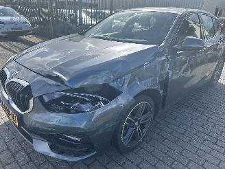 Avarii autoturisme BMW 1-serie 118i  Automaat   5 Drs 2021/7