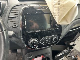 Renault Captur 1.2 TCe X Mod   Automaat-Leer picture 9