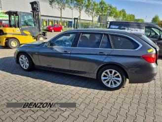 BMW 3-serie 3 serie Touring (F31), Combi, 2012 / 2019 320d 2.0 16V picture 2