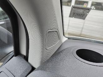 Volkswagen Transporter 2.0TDI AUT. 3persoons Highline Navi Clima picture 27