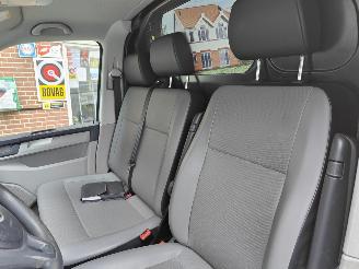 Volkswagen Transporter 2.0TDI AUT. 3persoons Highline Navi Clima picture 9