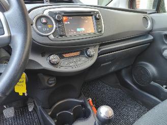 Toyota Yaris 1.0 Aspiration Clima Cruise picture 15
