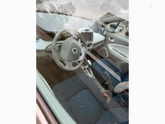 Renault Zoé Zoe (AG), Hatchback 5-drs, 2012 46kW picture 5