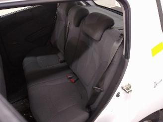 Chevrolet Spark  picture 16