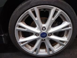 Ford Fiesta  picture 28