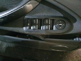 Ford Kuga 2.0 TDCI Titanium picture 17