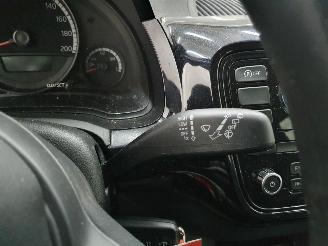 Volkswagen Up! Move picture 9