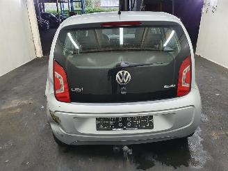 Volkswagen Up! Move BlueMotion picture 19